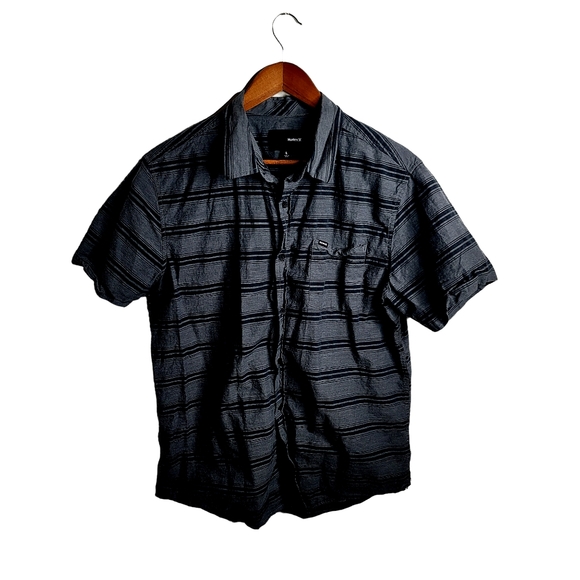 Hurley Lightweight Striped Button Down Shirt. Perfect! - Picture 1 of 6